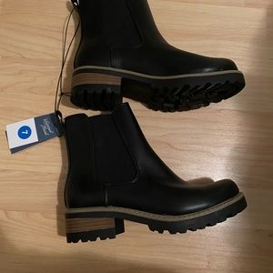 Designer look alike Black boots